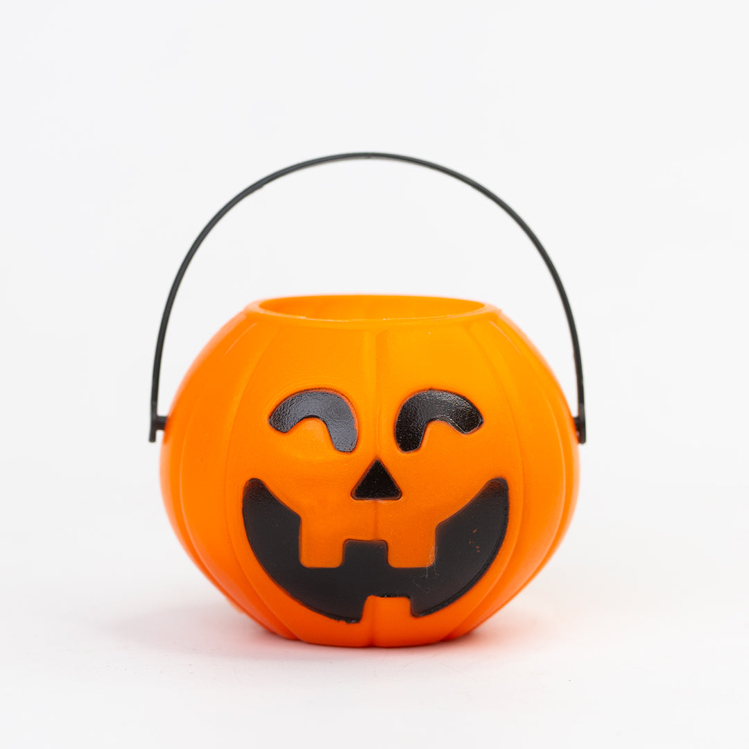 Halloween Hamper with tiny Pumpkin bucket - Treats, Snacks & Cookies for Dogs & Cats