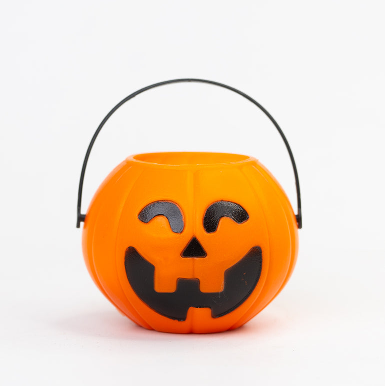 Halloween Hamper with tiny Pumpkin bucket - Treats, Snacks & Cookies for Dogs & Cats