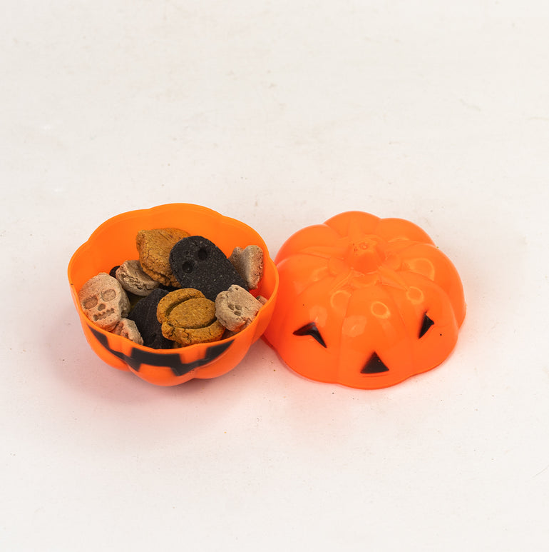 Halloween Hamper with tiny Pumpkin bucket - Treats, Snacks & Cookies for Dogs & Cats