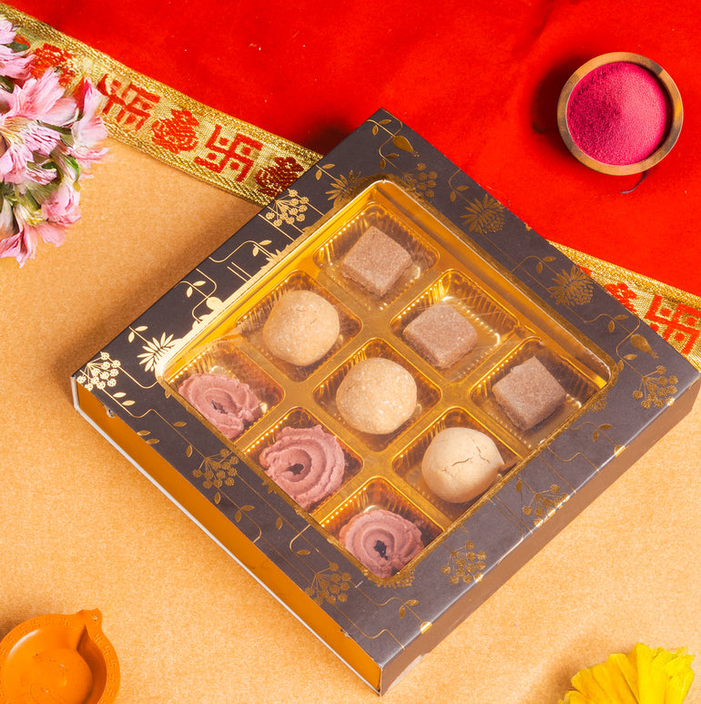 Mithai Box Treat, Snack & Cookies for Dogs & Cats
