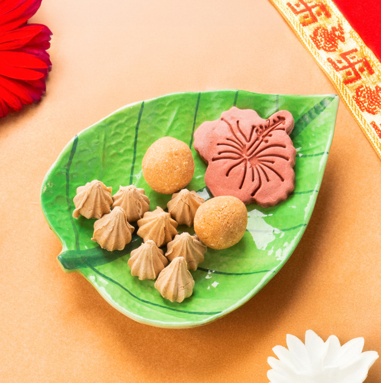 Ganesh Chaturthi Hamper Treats, Snacks & Cookies for Dogs & Cats
